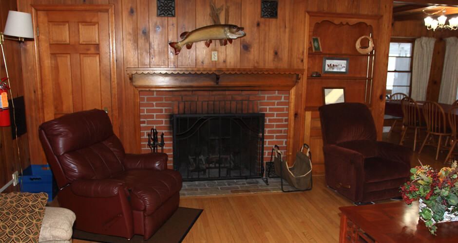 Dettmann Lodge Interior